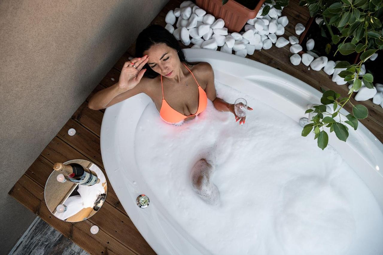 Castello Luxury Residence With Private Jacuzzi Hanya Dış mekan fotoğraf